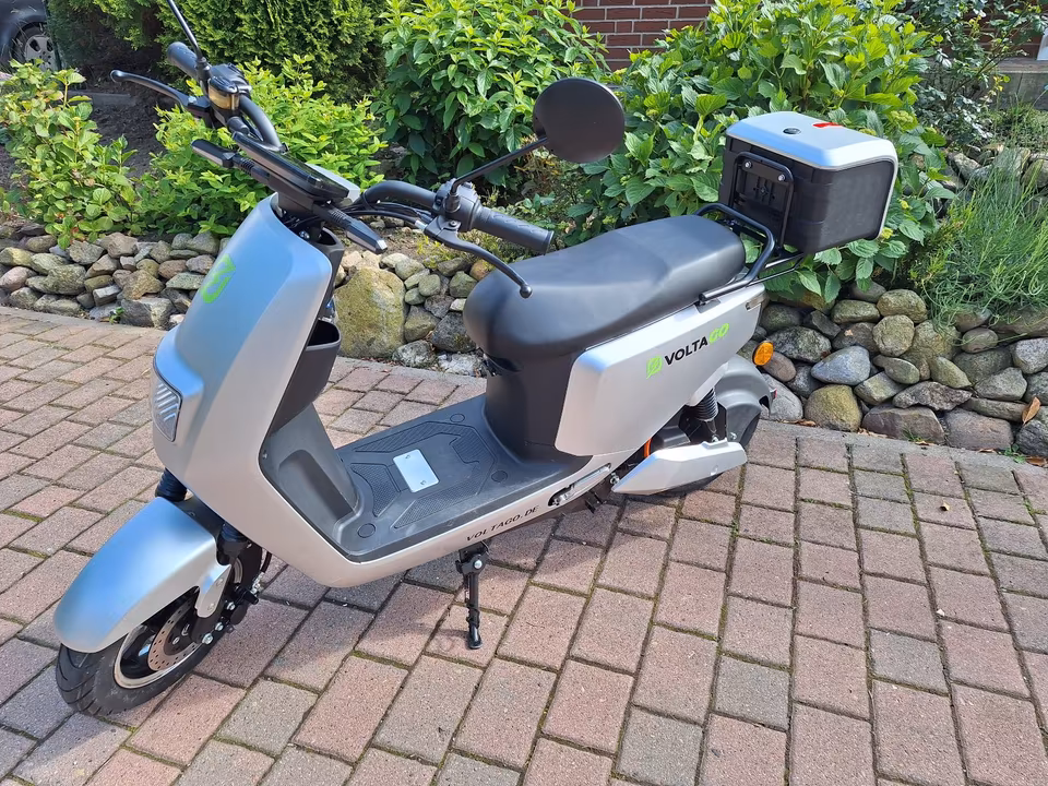 VOLTAGO Elektroroller